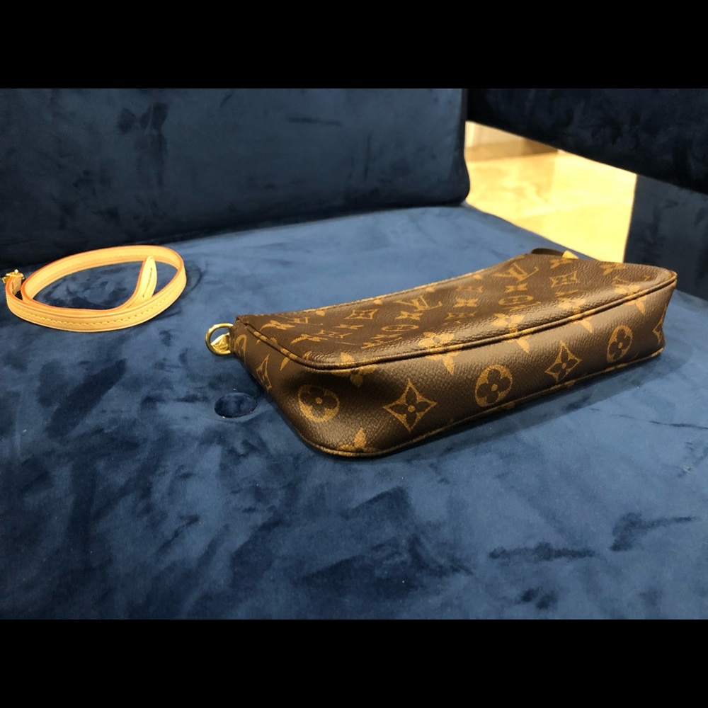 Authentic Louis Vuitton Pochette New Model - Picture 6 of 7